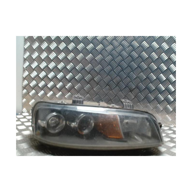 Optique avant principal droit (feux)(phare) FIAT PUNTO 2 PHASE 1 d’occasion
