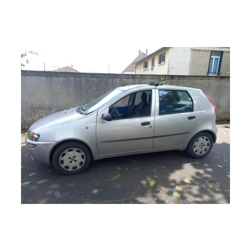 Optique avant principal droit (feux)(phare) FIAT PUNTO 2 PHASE 1 d’occasion