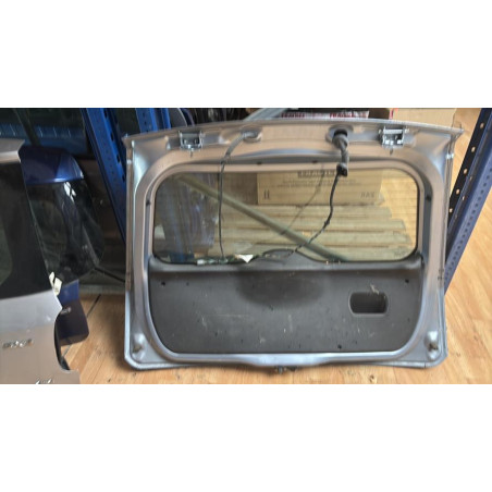 Malle/Hayon arriere FORD FIESTA 5 PHASE 2 d’occasion