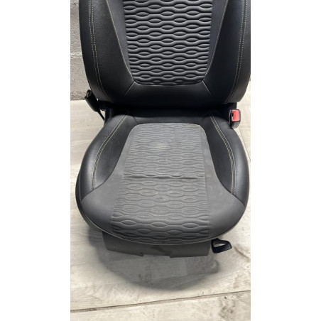 Siege avant droit OPEL ZAFIRA TOURER C PHASE 1 d’occasion