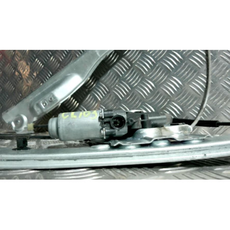 Leve vitre electrique avant gauche RENAULT CLIO 3 PHASE 1 d’occasion