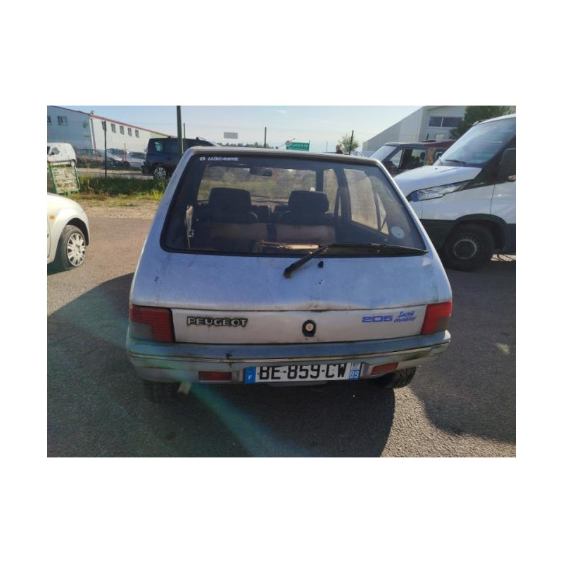 Calandre PEUGEOT 205 PHASE 2 d’occasion