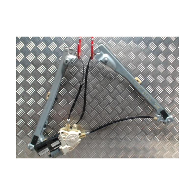 Leve vitre electrique avant gauche RENAULT LAGUNA 3 PHASE 1 d’occasion