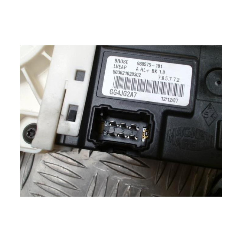 Leve vitre electrique avant gauche RENAULT LAGUNA 3 PHASE 1 d’occasion