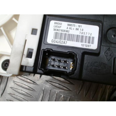 Leve vitre electrique avant gauche RENAULT LAGUNA 3 PHASE 1 d’occasion
