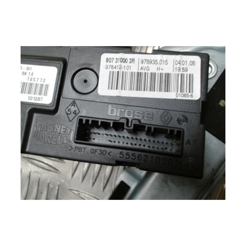 Leve vitre electrique avant gauche RENAULT LAGUNA 3 PHASE 1 d’occasion