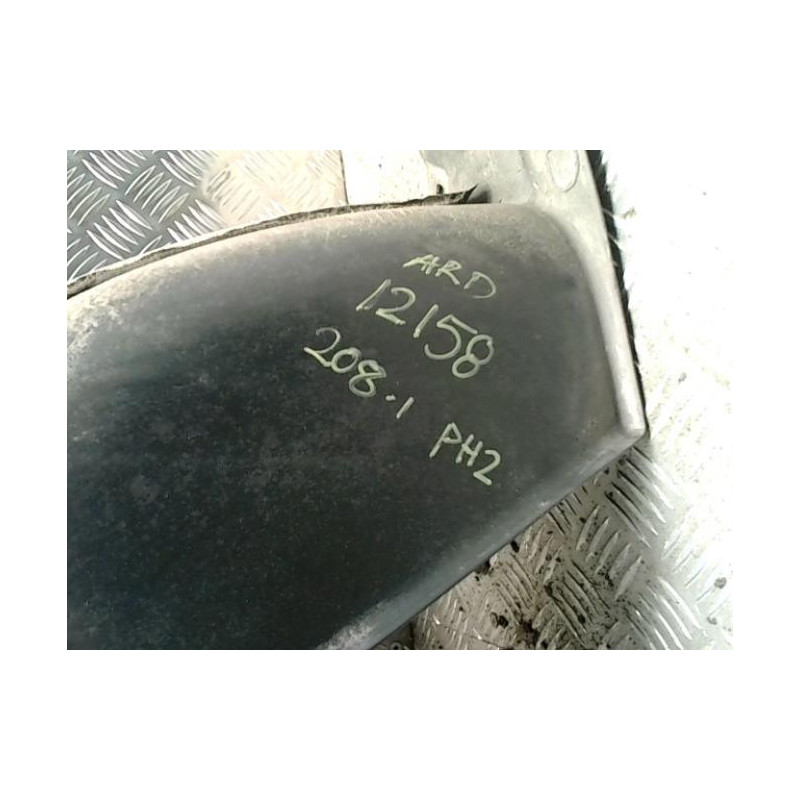 Pare boue arriere droit PEUGEOT 208 1 PHASE 2 d’occasion