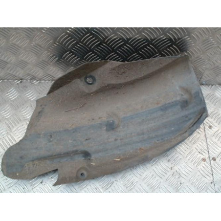Pare boue arriere droit RENAULT CLIO 2 PHASE 2 d’occasion
