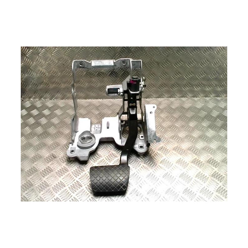 Pedale de frein AUDI A4 3 AVANT PHASE 1 BREAK d’occasion