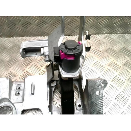 Pedale de frein AUDI A4 3 AVANT PHASE 1 BREAK d’occasion