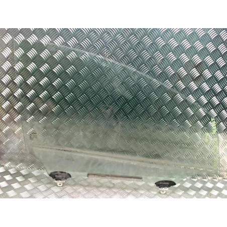Vitre avant droit TOYOTA COROLLA VERSO 2 PHASE 2 d’occasion