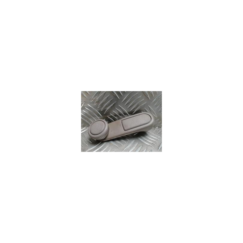 Manivelle de leve vitre PEUGEOT 205 PHASE 2 d’occasion