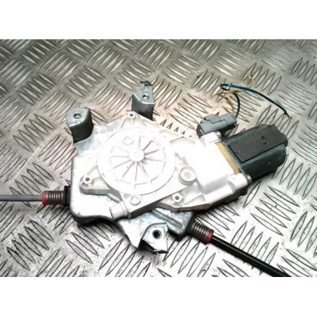 Leve vitre electrique avant droit NISSAN MICRA 3 PHASE 1 d’occasion