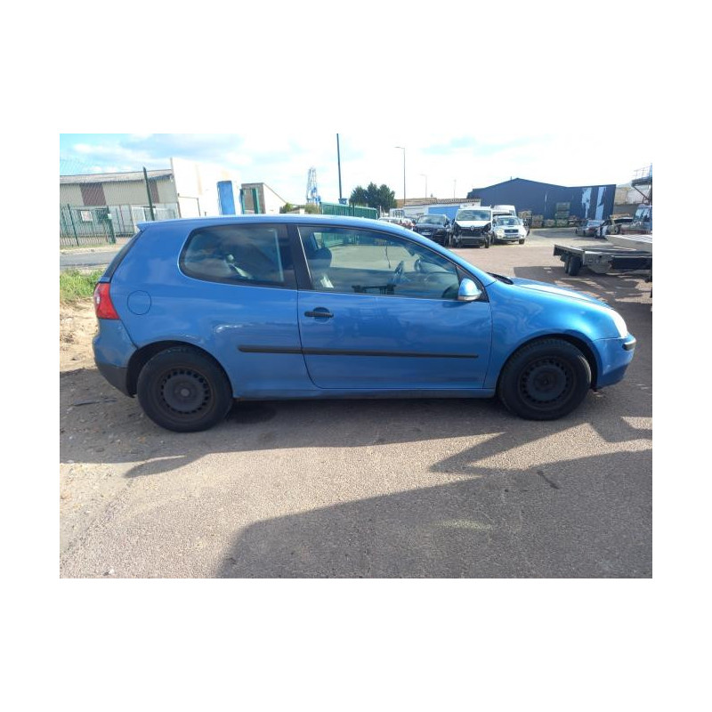 Feu arriere secondaire droit (feux) VOLKSWAGEN GOLF 5 d’occasion