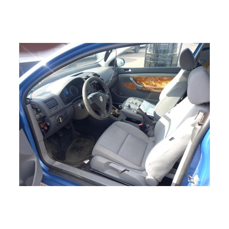 Feu arriere secondaire droit (feux) VOLKSWAGEN GOLF 5 d’occasion