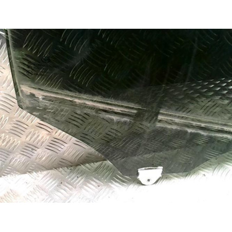 Vitre arriere droit MAZDA 3 3 PHASE 1 d’occasion