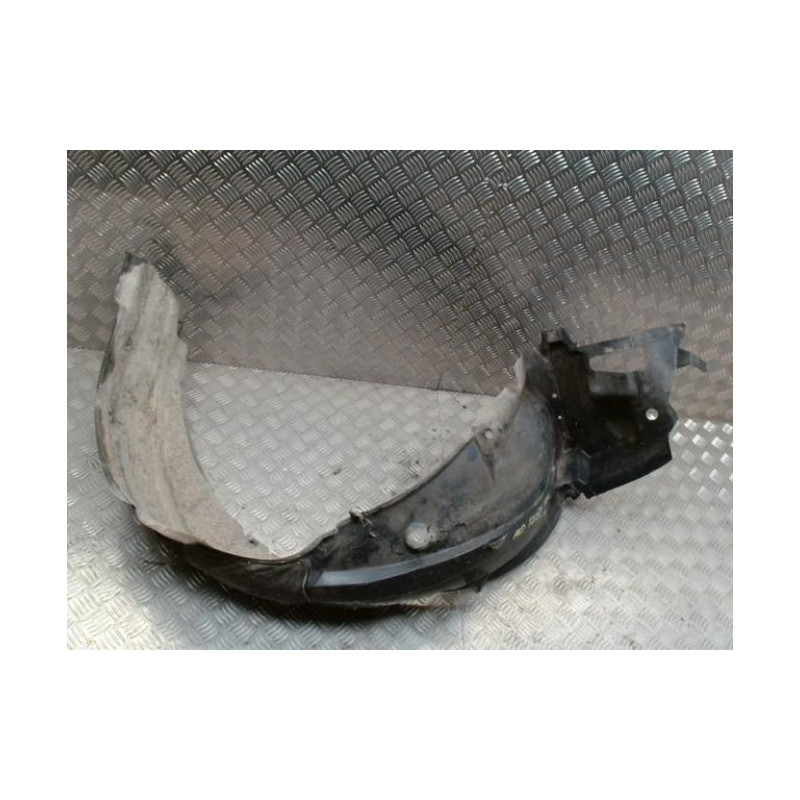 Pare boue avant droit TOYOTA COROLLA VERSO 2 PHASE 2 d’occasion