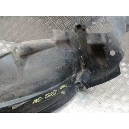 Pare boue avant droit TOYOTA COROLLA VERSO 2 PHASE 2 d’occasion