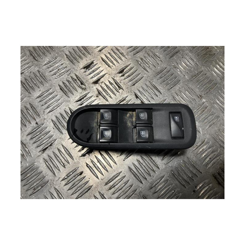 Interrupteur de leve vitre avant gauche DACIA DUSTER 1 PHASE 2 d’occasion