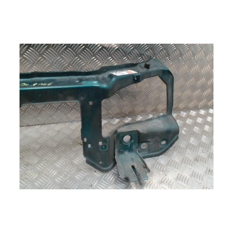 Armature avant, Masque avant PEUGEOT 106 PHASE 2 d’occasion