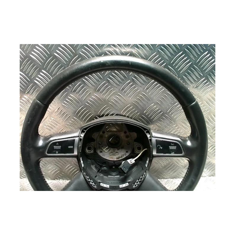 Volant AUDI A4 3 AVANT PHASE 1 BREAK d’occasion