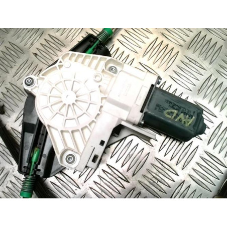 Leve vitre electrique avant droit AUDI A4 3 AVANT PHASE 1 BREAK d’occasion