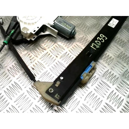 Leve vitre electrique avant droit AUDI A4 3 AVANT PHASE 1 BREAK d’occasion
