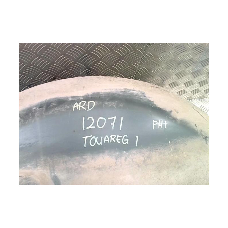 Pare boue arriere droit VOLKSWAGEN TOUAREG 1 PHASE 1 d’occasion