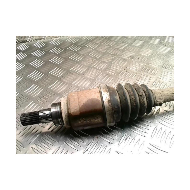 Cardan arriere droit (transmission) DACIA DUSTER 1 PHASE 1 d’occasion