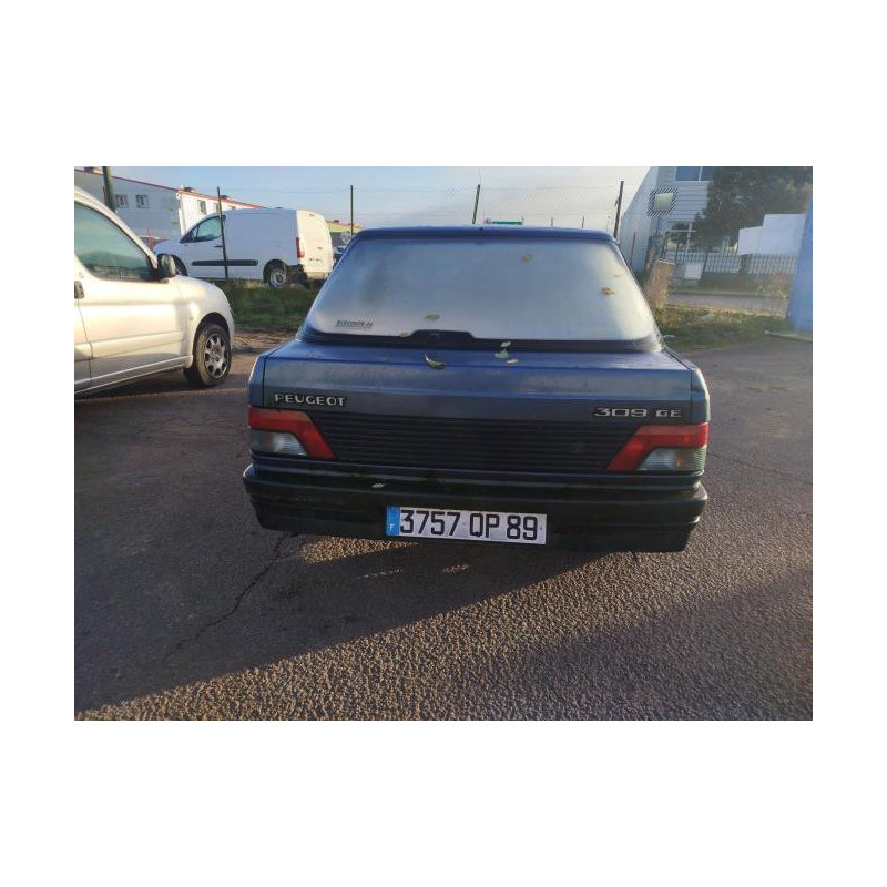 Calandre PEUGEOT 309 PHASE 2 d’occasion