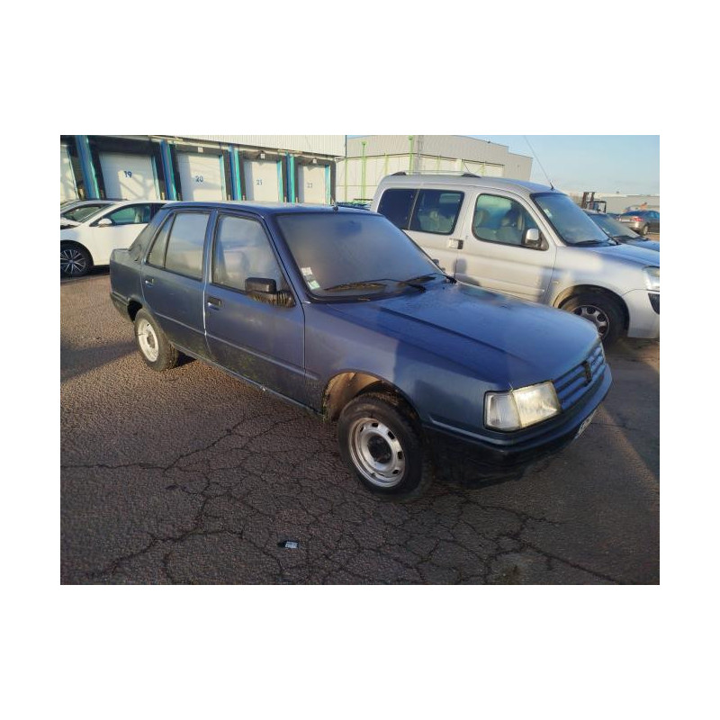 Calandre PEUGEOT 309 PHASE 2 d’occasion