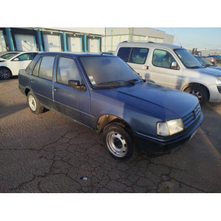 Calandre PEUGEOT 309 PHASE 2 d’occasion