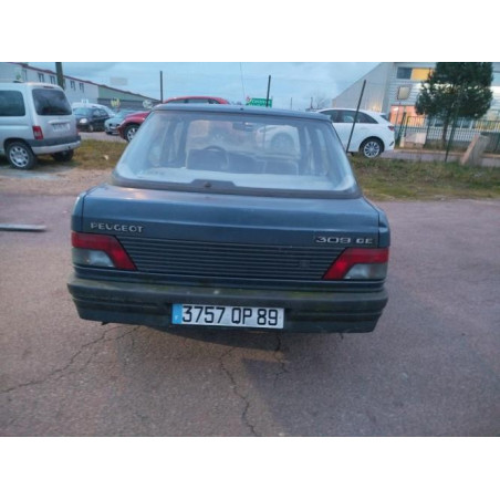 Calandre PEUGEOT 309 PHASE 2 d’occasion