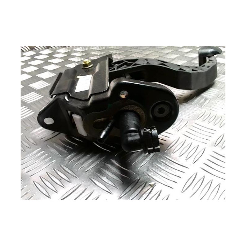 Pedale de frein VOLKSWAGEN POLO 4 PHASE 1 d’occasion