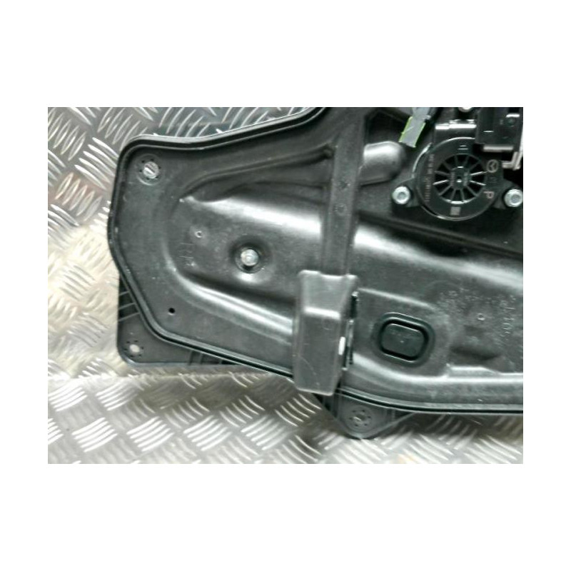 Leve vitre electrique arriere droit MAZDA 3 3 PHASE 1 d’occasion