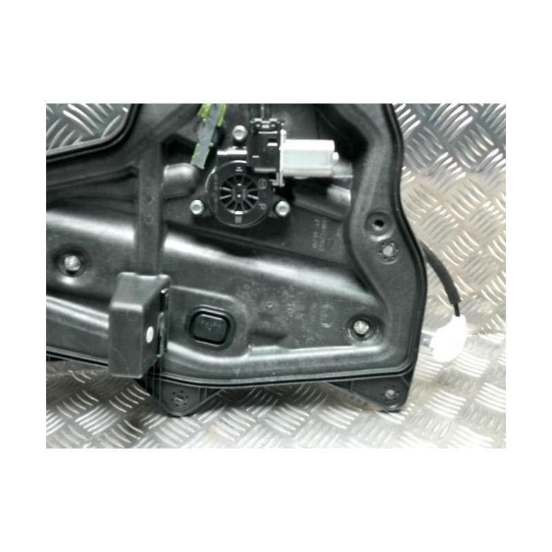 Leve vitre electrique arriere droit MAZDA 3 3 PHASE 1 d’occasion