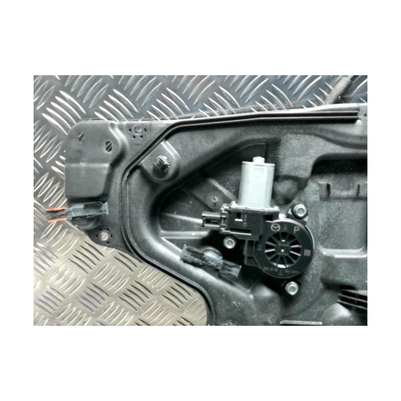 Leve vitre electrique avant droit MAZDA 3 3 PHASE 1 d’occasion