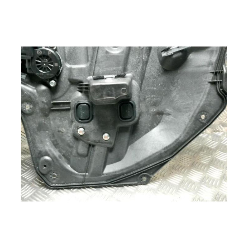 Leve vitre electrique avant droit MAZDA 3 3 PHASE 1 d’occasion