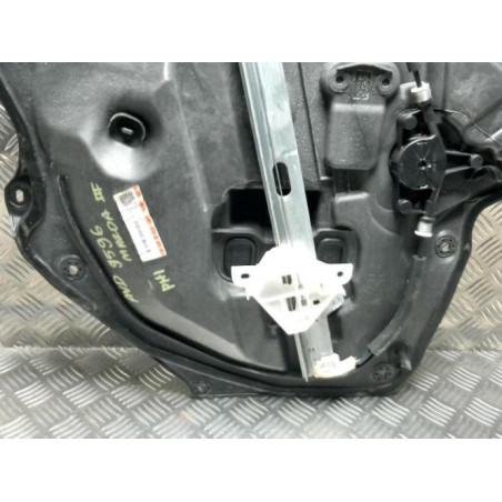 Leve vitre electrique avant droit MAZDA 3 3 PHASE 1 d’occasion