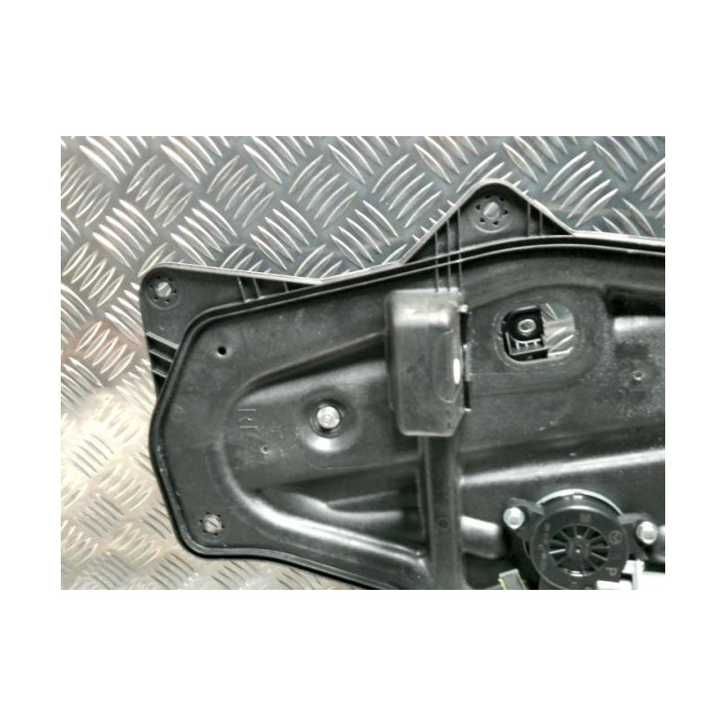 Leve vitre electrique arriere gauche MAZDA 3 3 PHASE 1 d’occasion