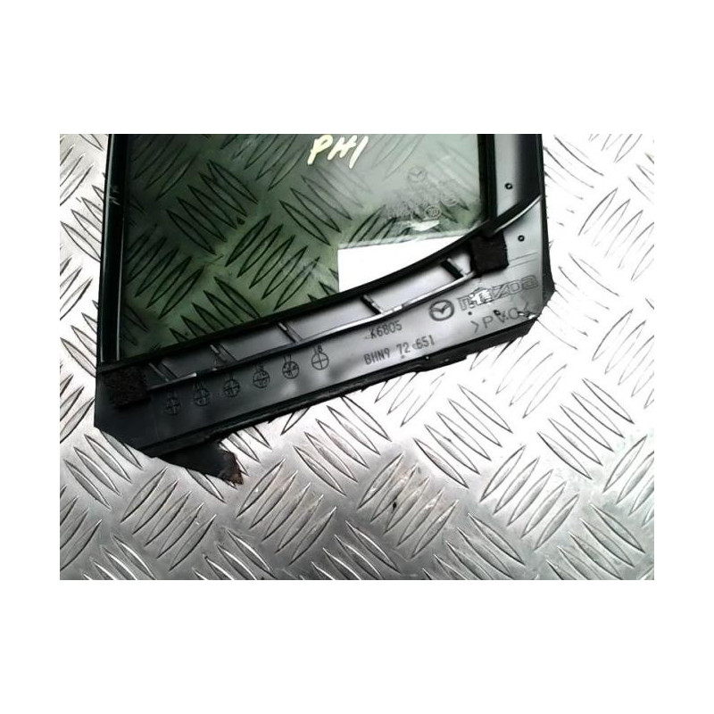 Custode arriere droit (porte) MAZDA 3 3 PHASE 1 d’occasion