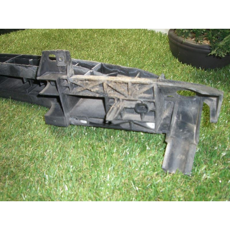 Renfort pare choc avant (traverse) PEUGEOT 206 PHASE 1 d’occasion
