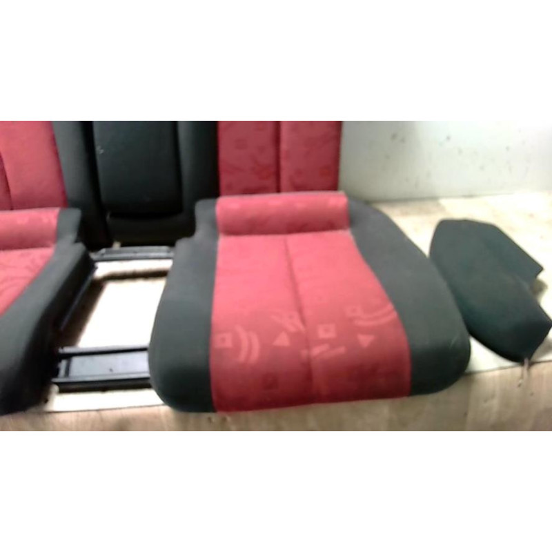 Interieur complet MERCEDES CLASSE CLK 208 PHASE 1 COUPE d’occasion