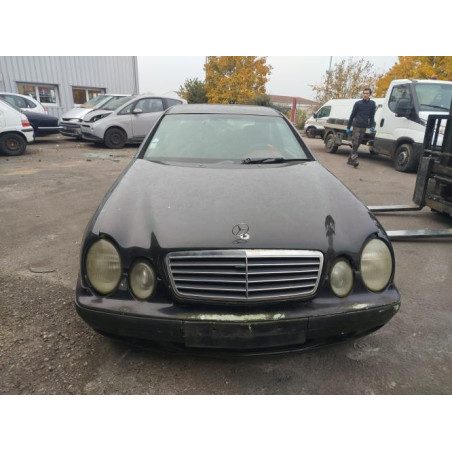 Interieur complet MERCEDES CLASSE CLK 208 PHASE 1 COUPE d’occasion