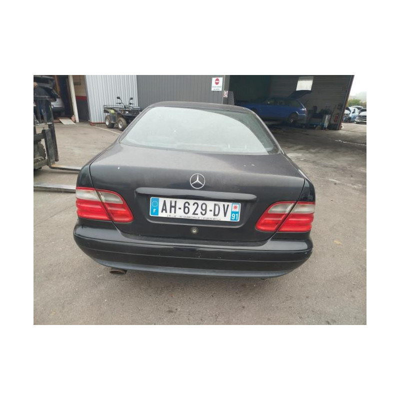 Interieur complet MERCEDES CLASSE CLK 208 PHASE 1 COUPE d’occasion