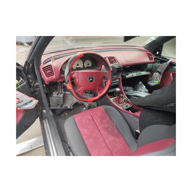 Interieur complet MERCEDES CLASSE CLK 208 PHASE 1 COUPE d’occasion