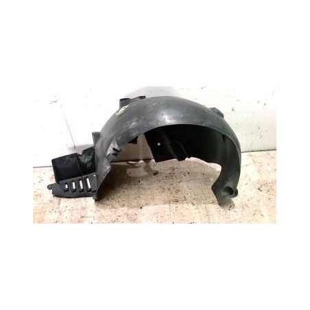 Pare boue arriere droit RENAULT CLIO 3 PHASE 1 BREAK d’occasion