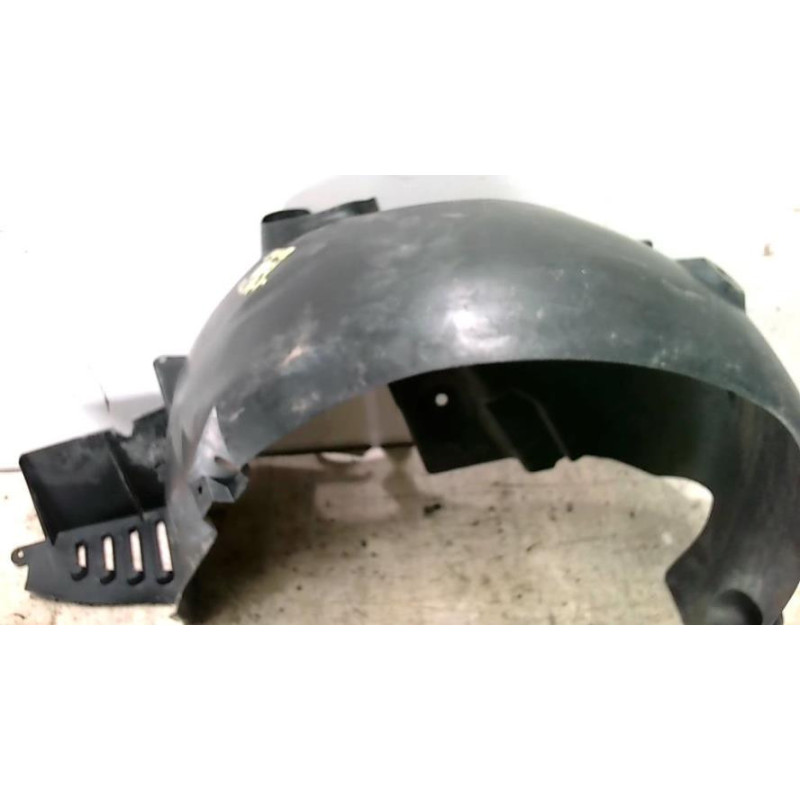 Pare boue arriere droit RENAULT CLIO 3 PHASE 1 BREAK d’occasion
