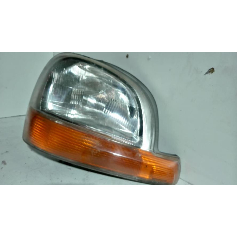 Optique avant principal droit (feux)(phare) RENAULT KANGOO 1 PHASE 1 d’occasion