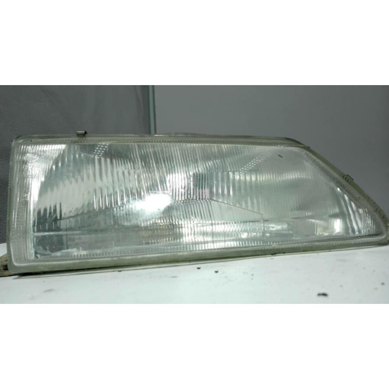 Optique avant principal droit (feux)(phare) PEUGEOT 106 PHASE 1 d’occasion